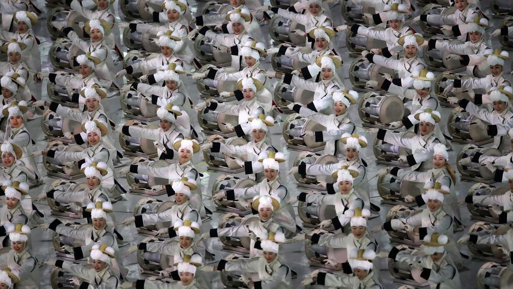 미국 코스모폴리탄에서 퍼온 개막식 고화질 사진들(+연느) | 인스티즈