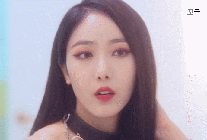 STATION x 0 Wow Thnig M/V 여자친구 신비 cut.gif | 인스티즈