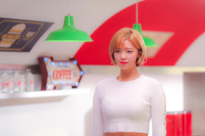 트와이스 하트셰이커 뮤비촬영장 사진 난사하는 네이버 스타캐스트 | 인스티즈