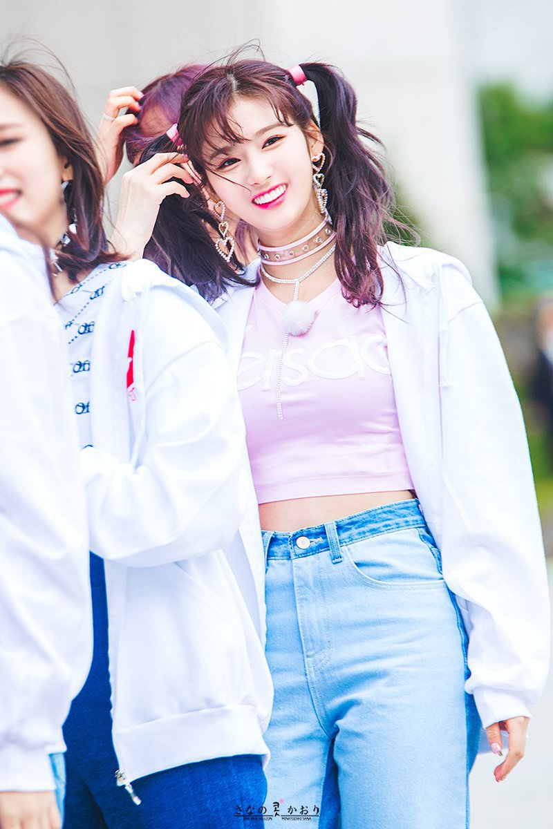 어쩜 이렇게 이쁠까싶은 트와이스 사나.jpg | 인스티즈