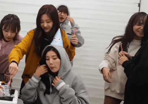 진짜 이쁜데 애잔한 아이즈원 김민주 ㅋㅋㅋ | 인스티즈