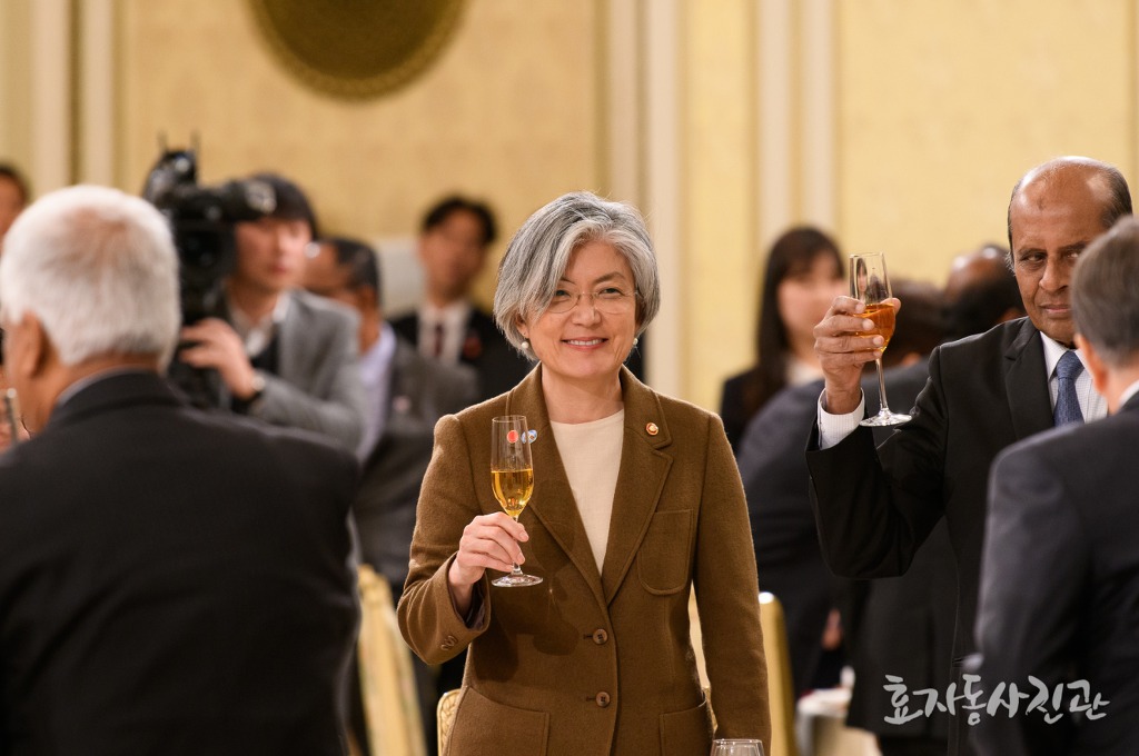 청와대 효자동 사진관) 스리랑카 대통령 국빈 만찬 준비하는 청와대 모습 | 인스티즈