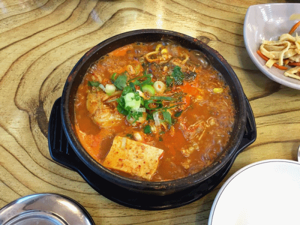 속시원한 국물! 얼큰한 동태탕 gif | 인스티즈