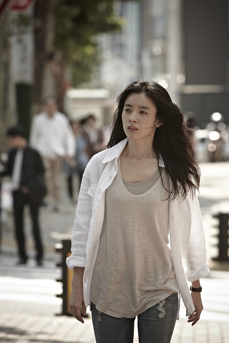 배우 한효주의 대표 영화는? 반창꼬 vs 뷰티인사이드 vs 감시자들 | 인스티즈