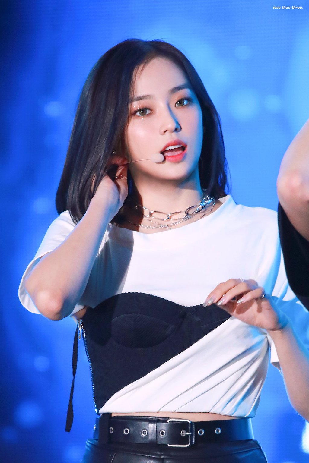 CLC 예은의 무대 안팎의 차이.jpg | 인스티즈