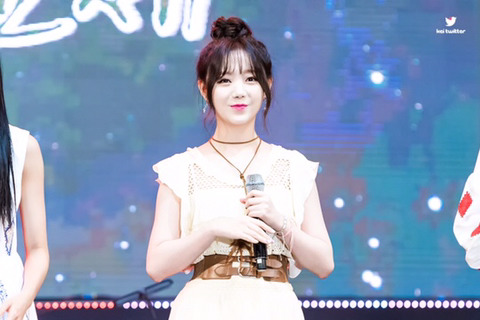 [러블리즈] 3일동안 쉬었다가 다시 일을 해야하니 뭔가 힘든 기분이라서 케이 | 인스티즈