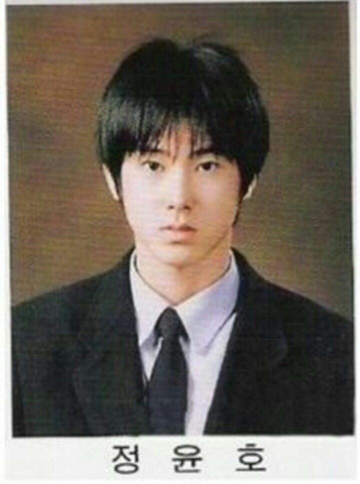 다시보는 유노윤호 졸업사진 도난사건.jpg | 인스티즈