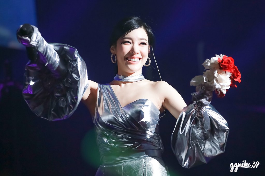 99CCC33A5E4E9EDD18EBC2