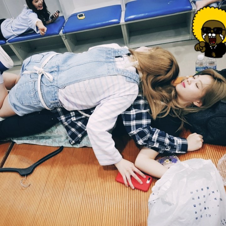 돈다돌아 트와이스 회전문.jpgif | 인스티즈