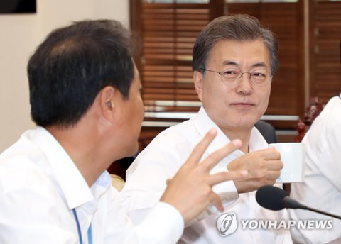 문재인 대통령님과 5부 인사 오찬 + 청와대 수석보좌관 회의.jpg | 인스티즈