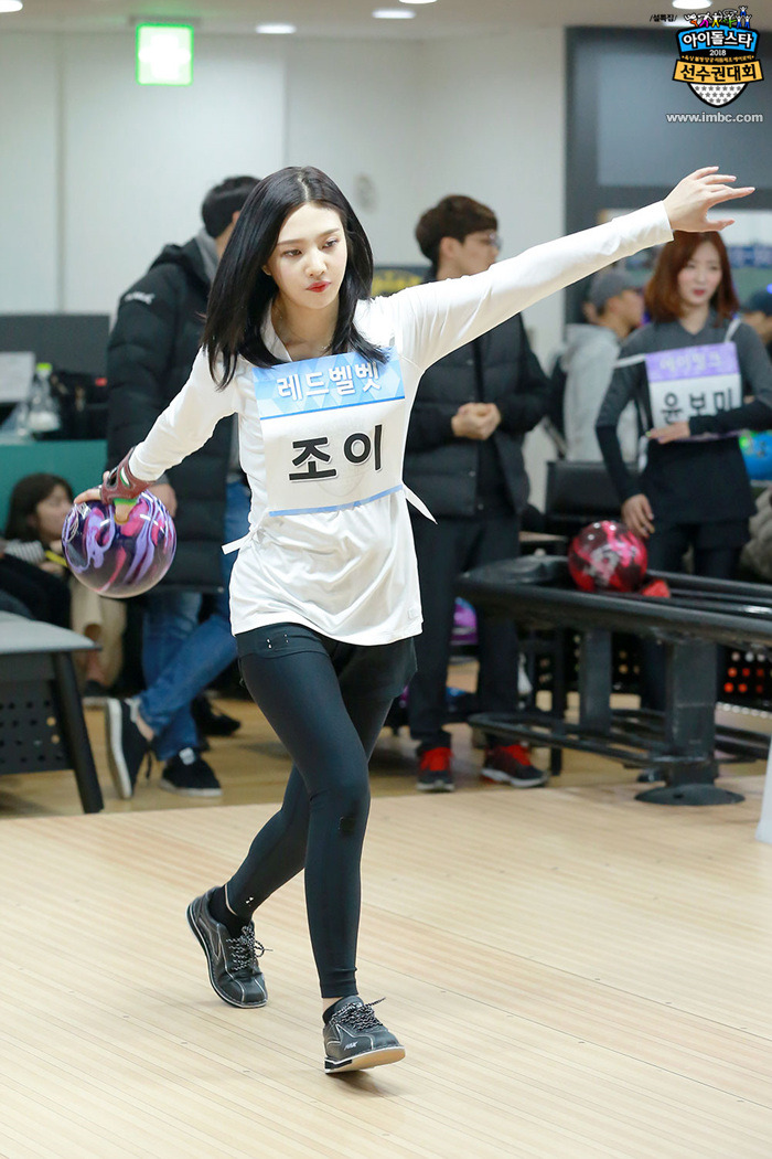 아육대 볼링 치는 슬기&조이.jpg | 인스티즈