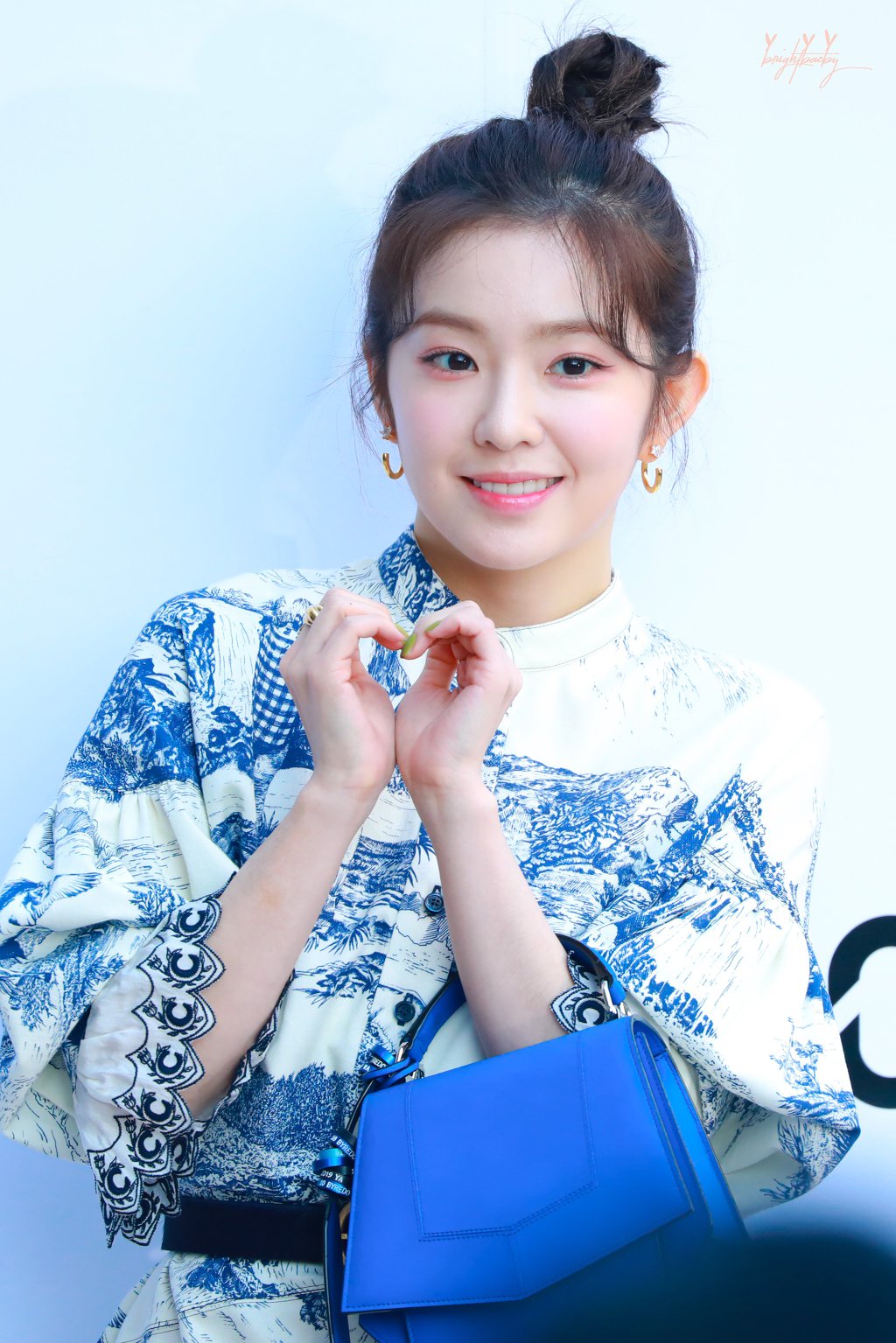 오늘자 똥머리 아이린.jpgif | 인스티즈