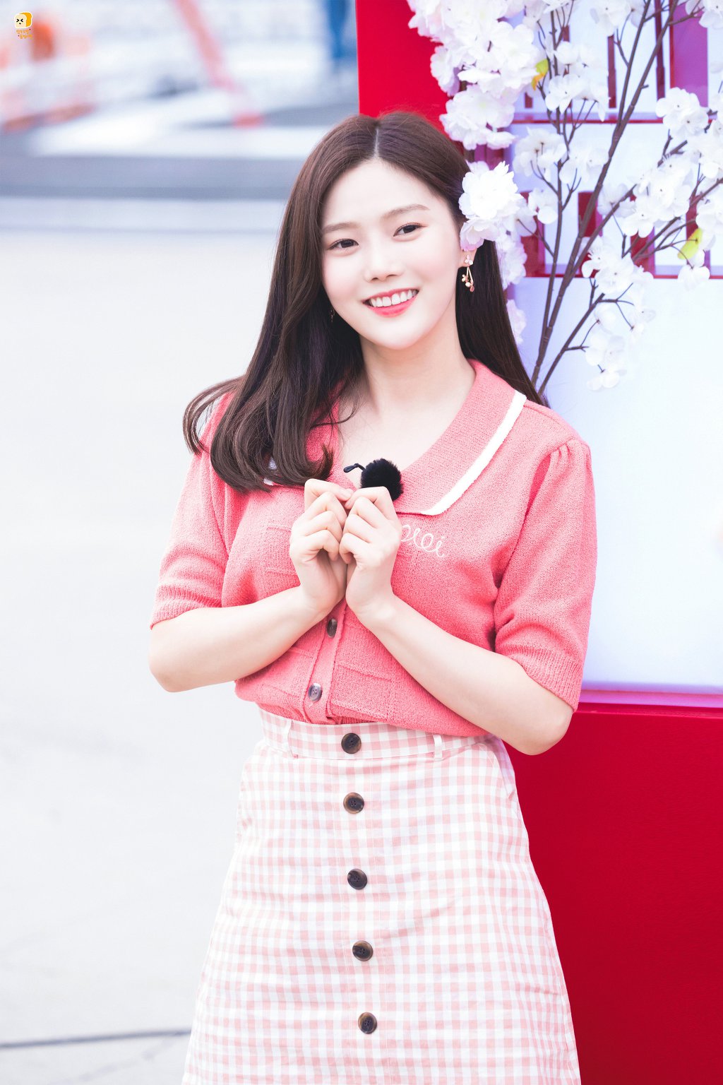 [아이돌] 표정이 다양한 오마이걸 리더 효정 .JPG | 인스티즈