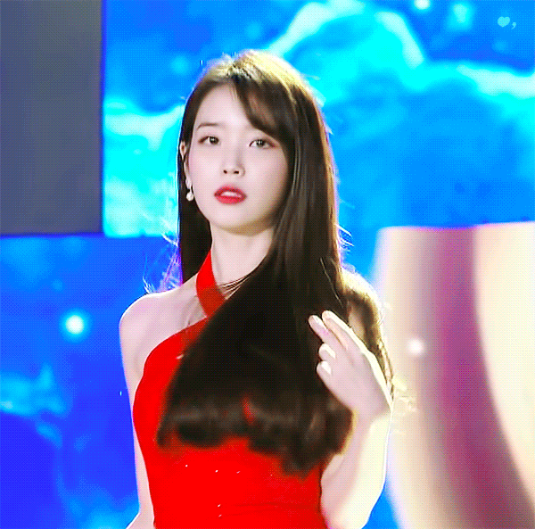 긴머리가 잘어울리는 아이유.jpgif | 인스티즈