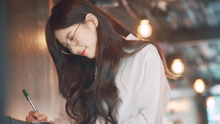 안경이 잘 어울리는 여자.jpg | 인스티즈
