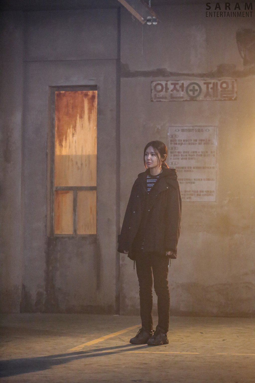 99E8124D5E78E3EF326E57