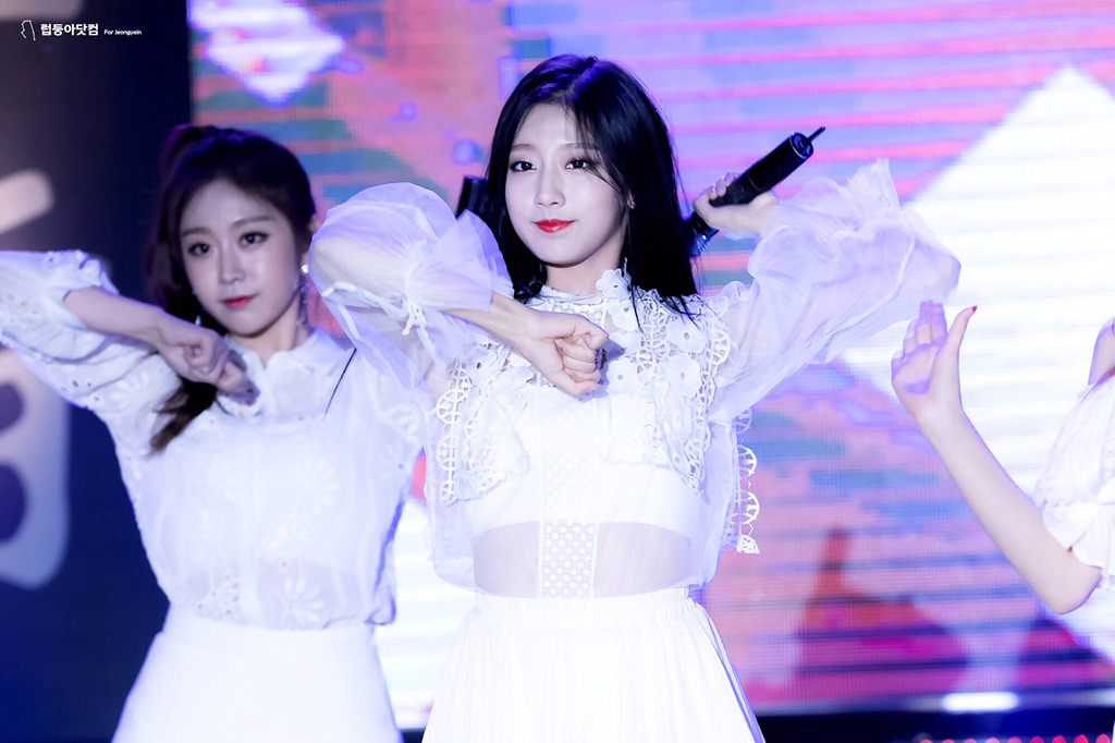 [러블리즈] 크로아상을 먹어서 예인이 | 인스티즈