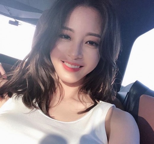 셀카 장인 한예슬 | 인스티즈