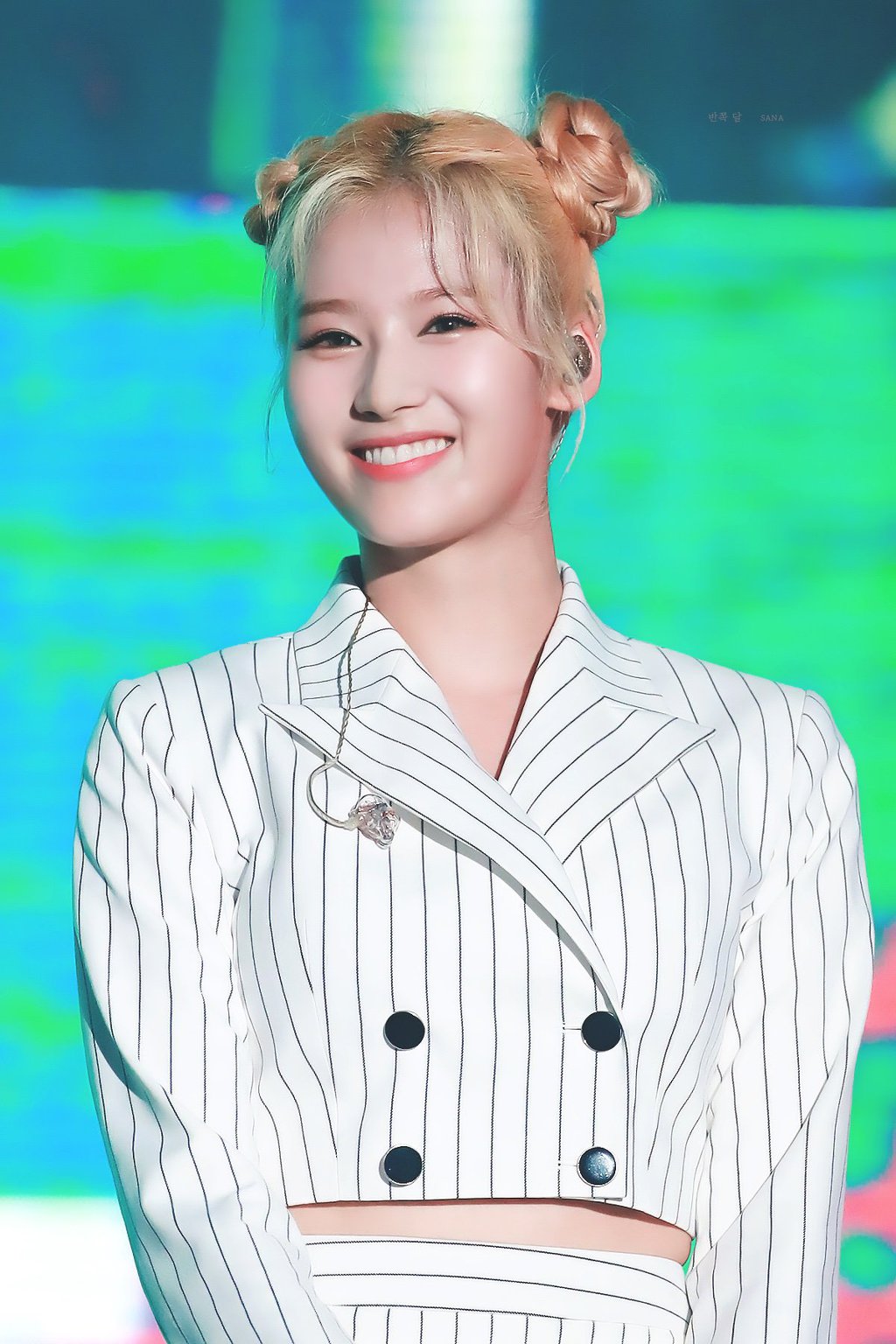 무대에서 춤출때가 제일 섹시한 내 자.기. 미나토자키 사나 | 인스티즈