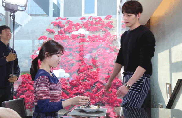 수지 김우빈 키스씬 리허설.GIF | 인스티즈
